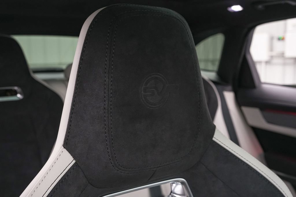 Used 2023 Jaguar F-PACE SVR image 40