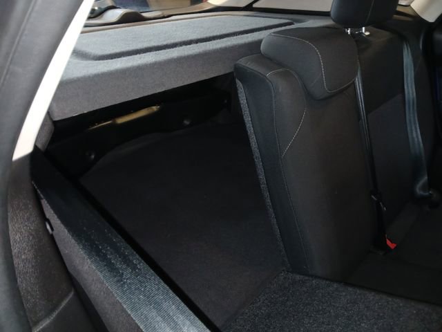 Certified 2017 Ford Focus SE FWD image 42