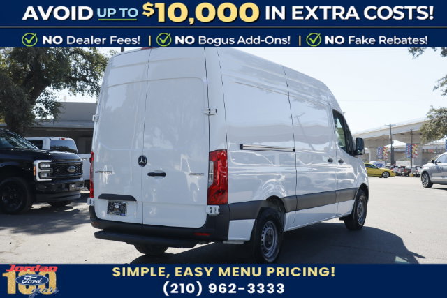 Used 2024 Mercedes-Benz Sprinter 2500 image 6