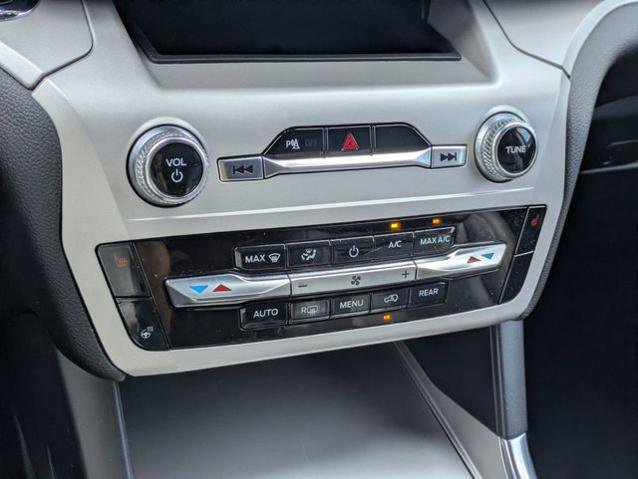 Certified 2023 Ford Explorer XLT w/ Equipment Group 202A image 24