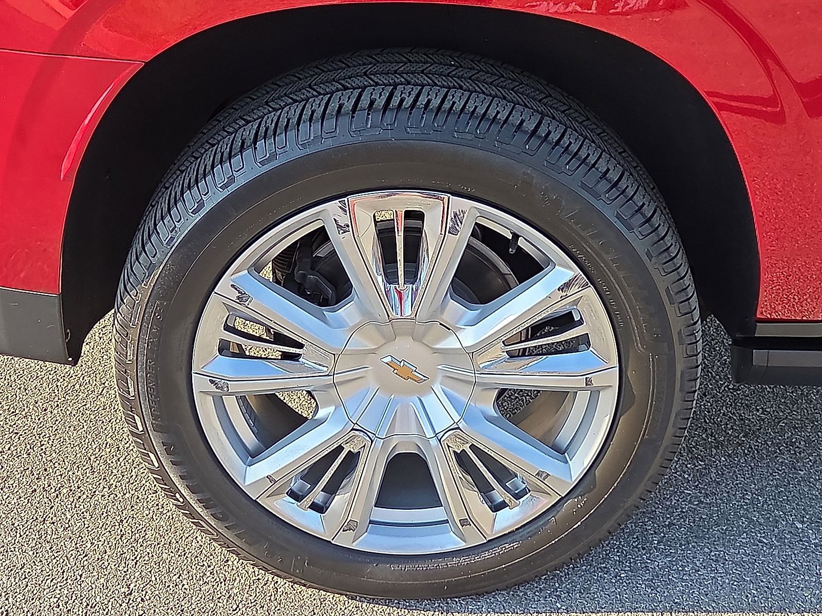 Used 2022 Chevrolet Suburban High Country image 7