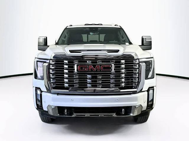 Used 2024 GMC Sierra 3500 Denali w/ Denali Reserve Package AWD/4WD image 6