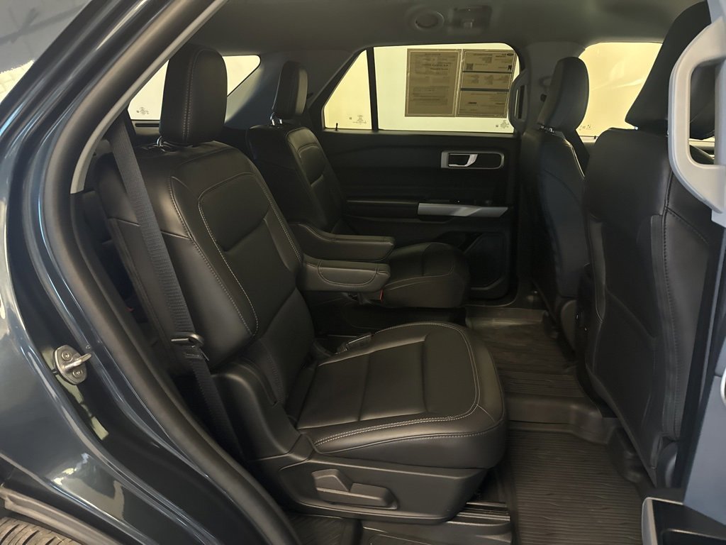 Certified 2023 Ford Explorer XLT w/ Equipment Group 202A image 39