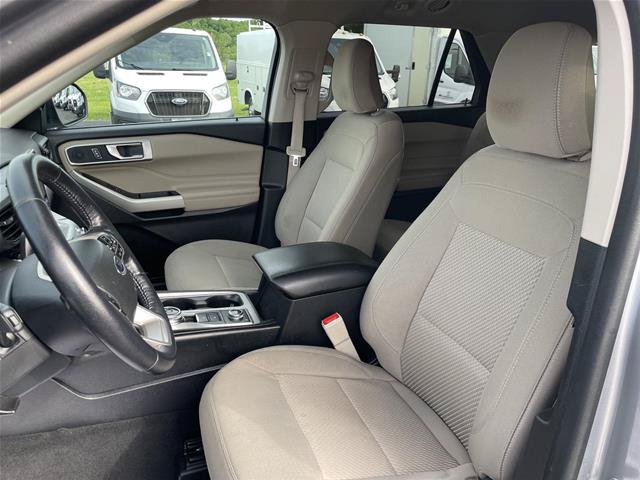 Certified 2022 Ford Explorer XLT w/ Class IV Trailer Tow Package AWD/4WD image 12