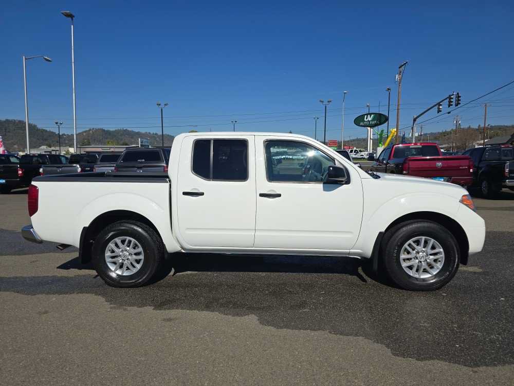 Used 2020 Nissan Frontier SV AWD/4WD image 6