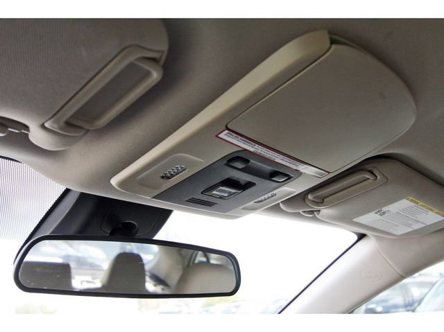 Used 2020 Toyota Camry LE image 22