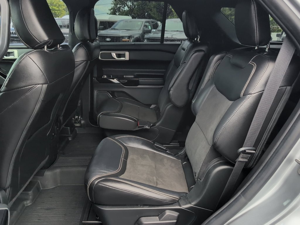 Certified 2022 Ford Explorer ST w/ ST Street Pack RWD image 10