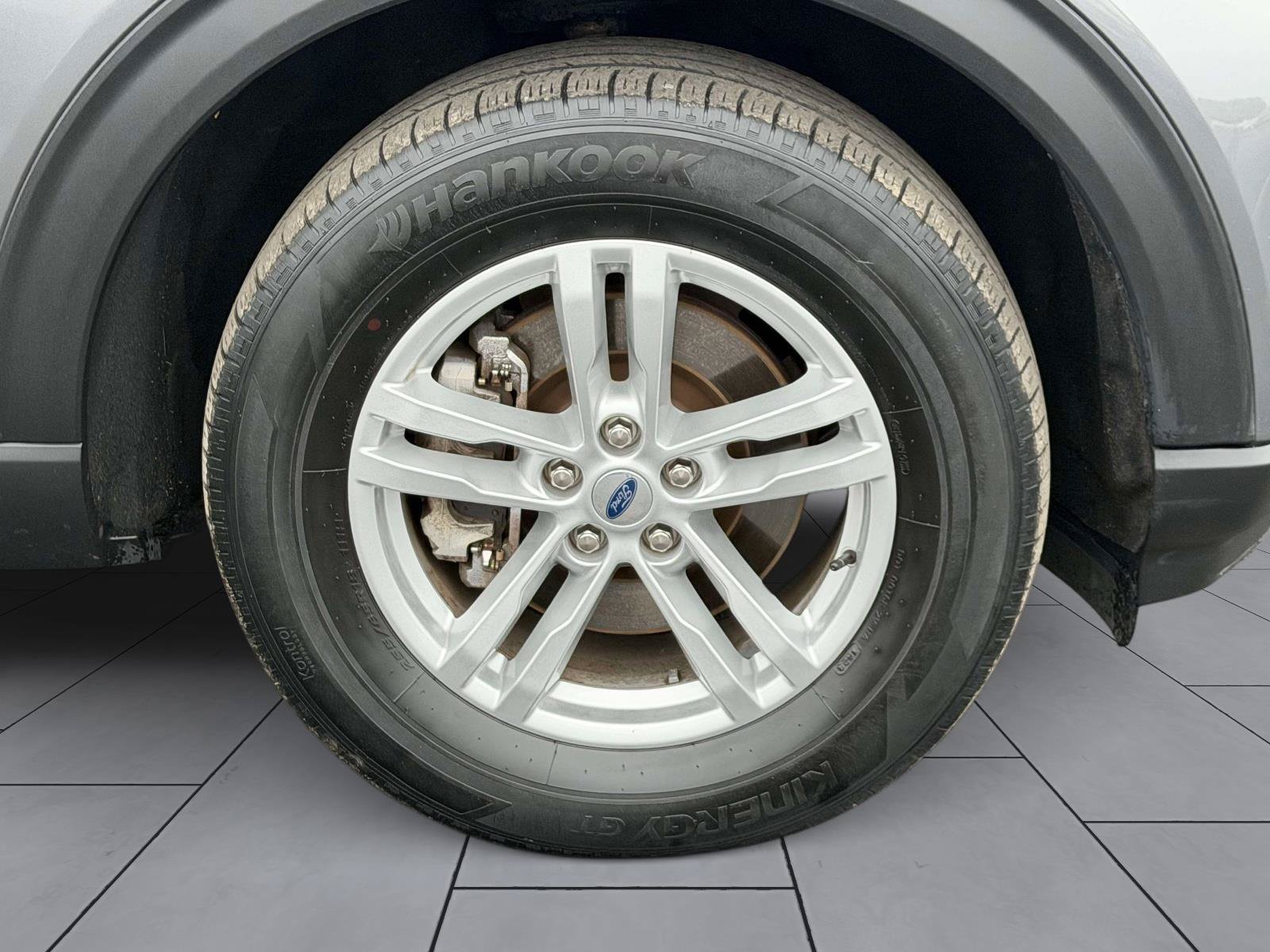 Certified 2023 Ford Explorer XLT AWD/4WD image 9