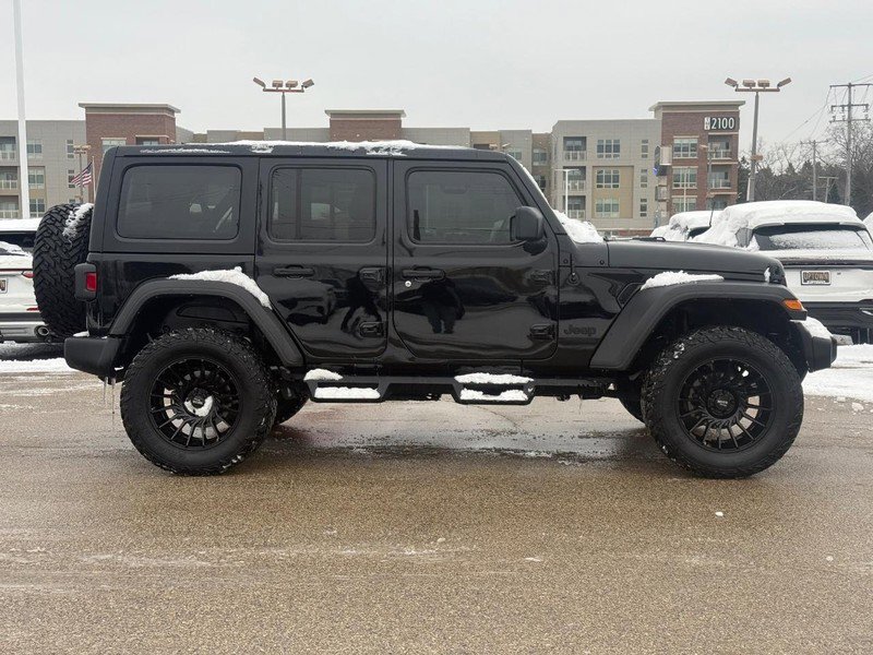 Used 2022 Jeep Wrangler Unlimited Sport image 2