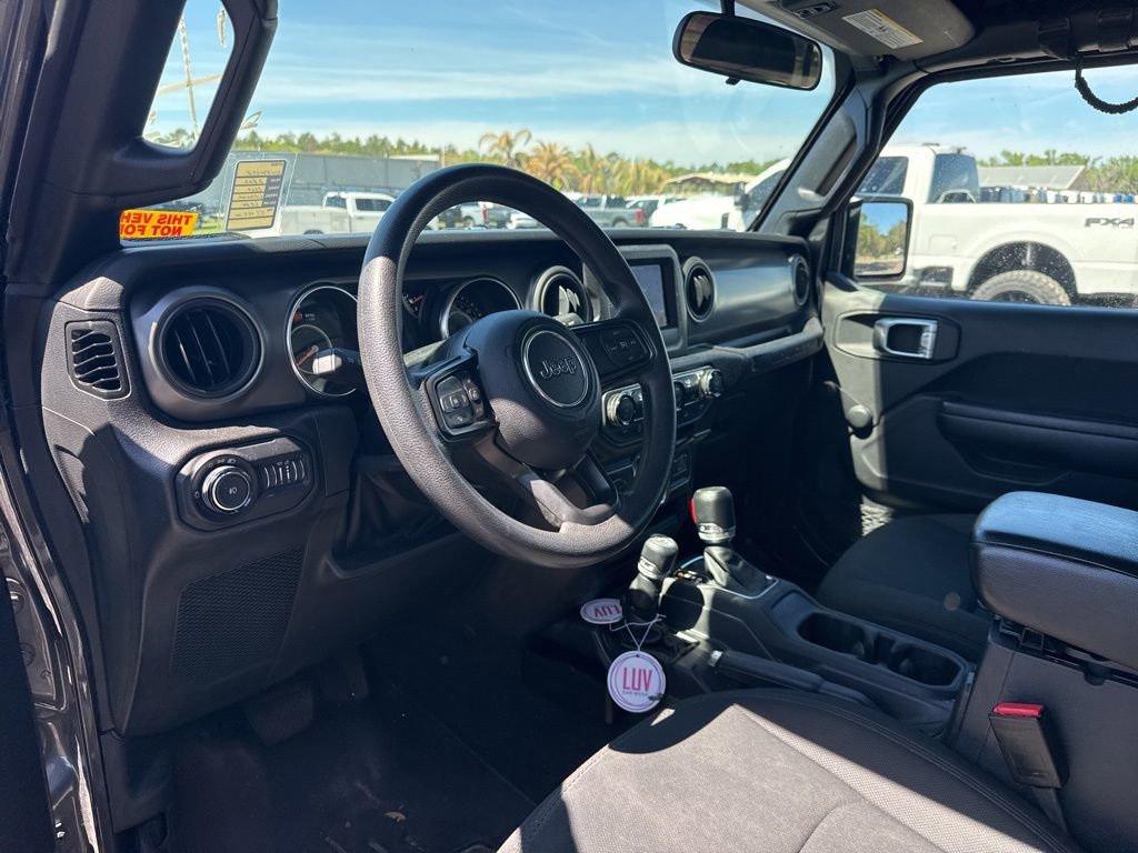 Used 2022 Jeep Wrangler Unlimited Sport image 16