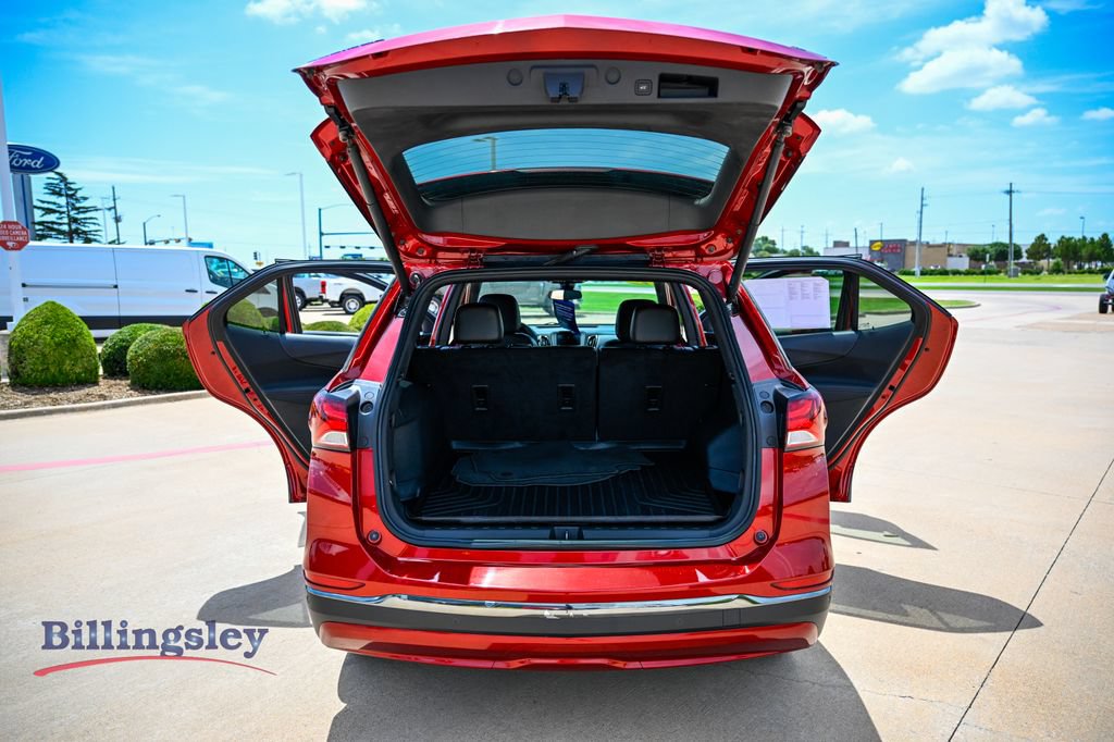 Used 2023 Chevrolet Equinox RS FWD image 17