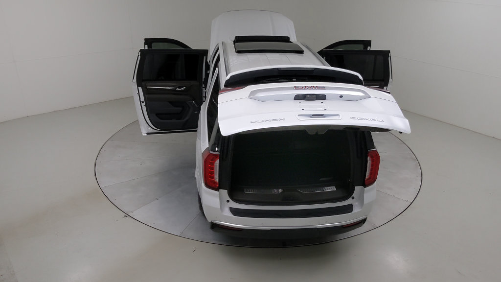 Used 2024 GMC Yukon XL Denali w/ Denali Reserve Package AWD/4WD image 57