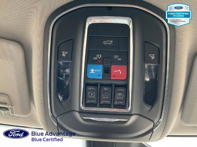 Used 2024 Jeep Grand Cherokee Limited w/ Black Appearance Package AWD/4WD image 14