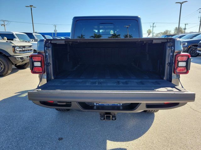 Used 2023 Jeep Gladiator Overland w/ Popular Equipment Package image 14