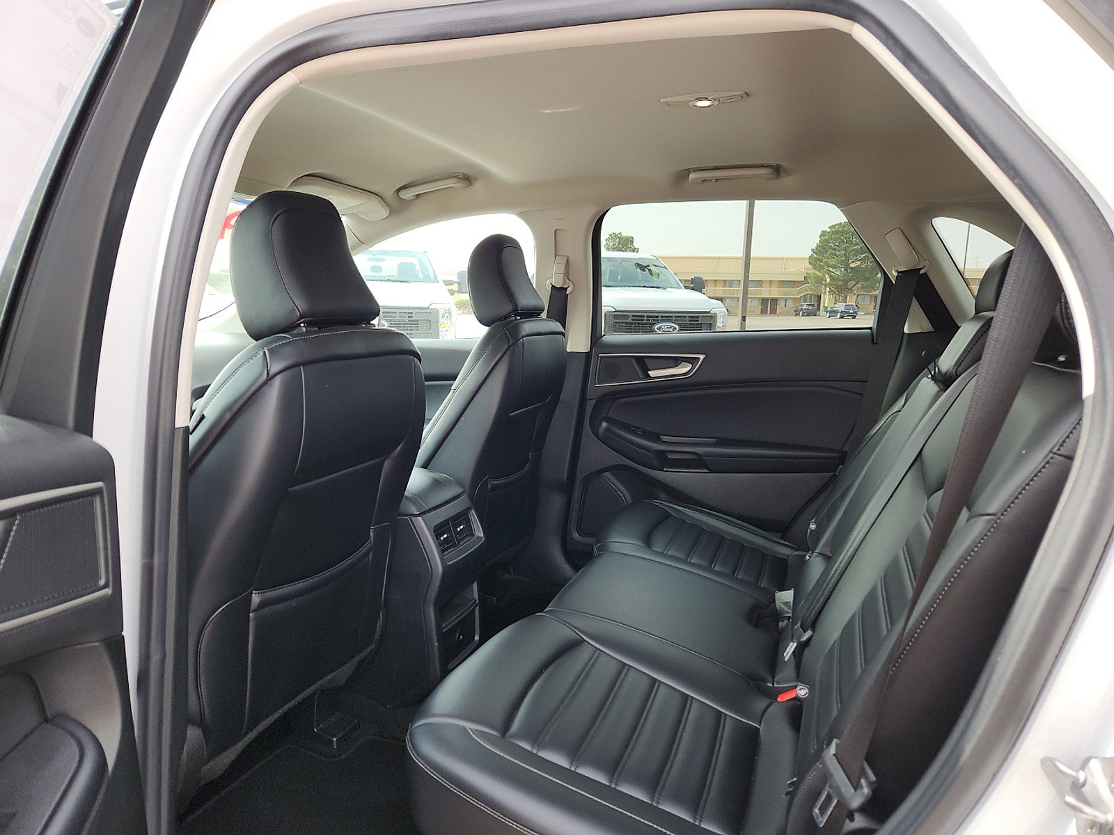 Certified 2023 Ford Edge SEL image 9