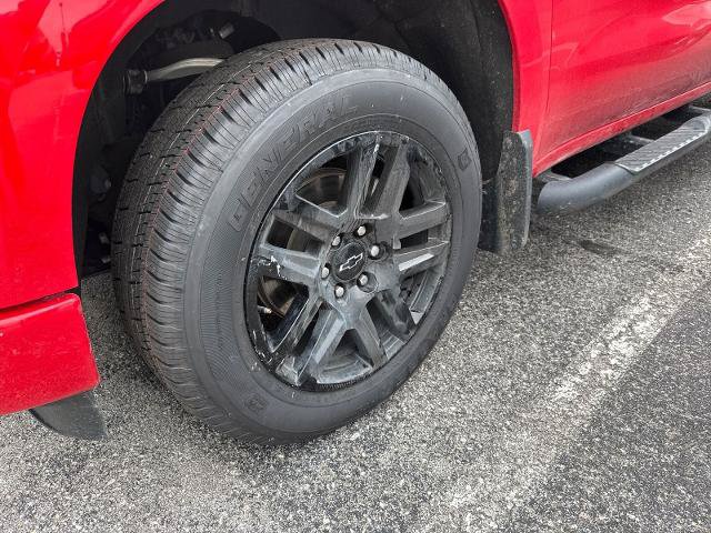 Used 2023 Chevrolet Silverado 1500 Custom w/ LPO, Dark Essentials Package RWD image 8