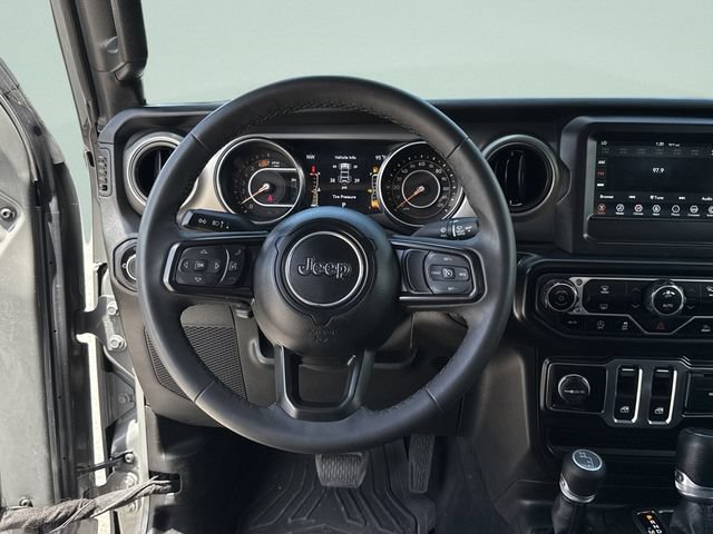 Used 2023 Jeep Wrangler Sport AWD/4WD image 17