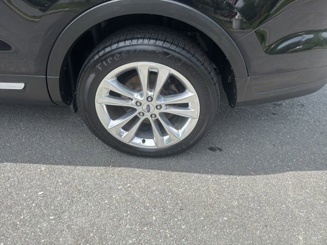 Certified 2019 Ford Explorer XLT w/ Equipment Group 202A AWD/4WD image 10