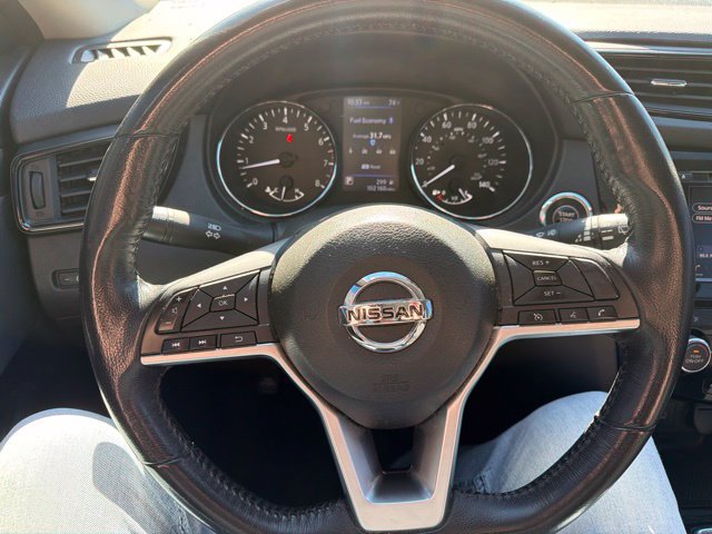 Used 2018 Nissan Rogue SV FWD image 17