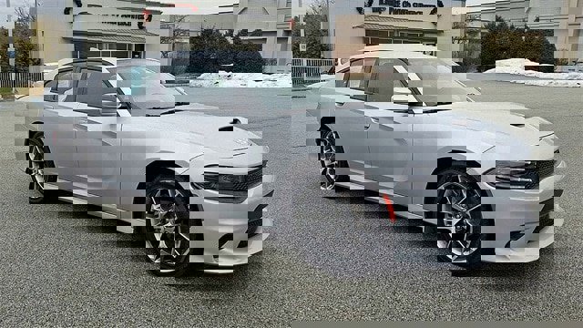 Used 2022 Dodge Charger GT image 2