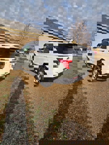 Certified 2023 Ford Explorer XLT image 2