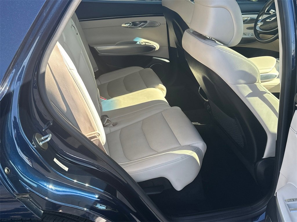 Used 2022 Genesis GV70 2.5T w/ Select Package image 15