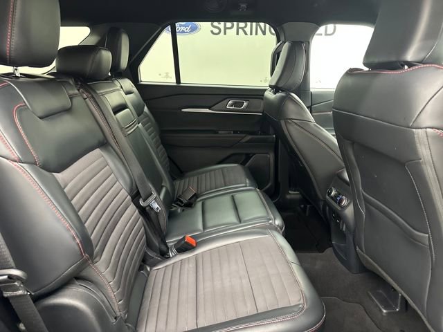 Certified 2025 Ford Explorer ST-Line w/ ST-Line Street Pack image 14