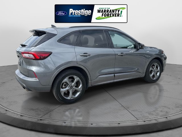 Certified 2023 Ford Escape ST-Line FWD image 4