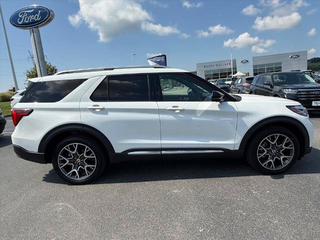 Certified 2025 Ford Explorer Platinum w/ Ultimate Package AWD/4WD image 8