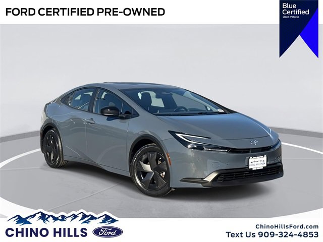 Used 2024 Toyota Prius LE image 1