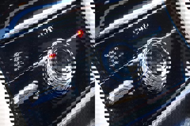 Used 2025 Jeep Grand Cherokee L Limited w/ Luxury Tech Group II image 27