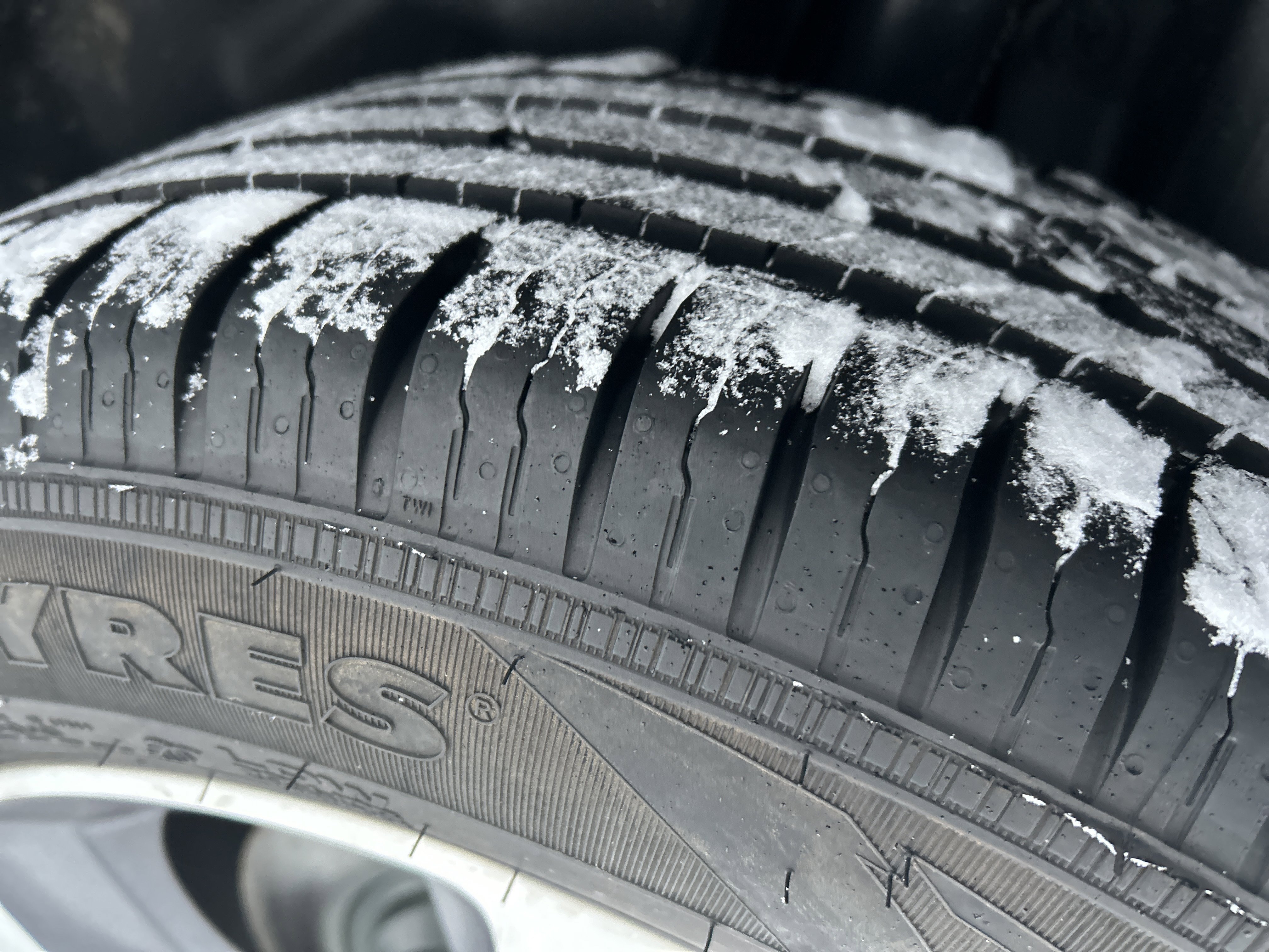 Used 2021 Jeep Cherokee Limited image 24