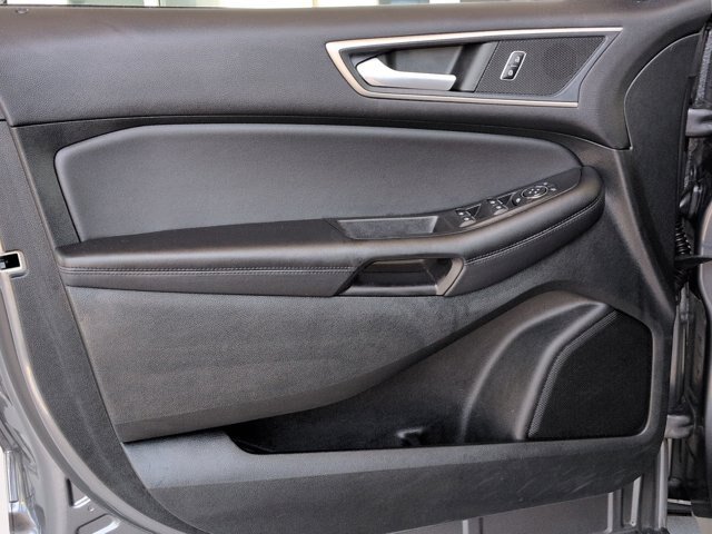 Certified 2022 Ford Edge SEL w/ Convenience Package AWD/4WD image 13