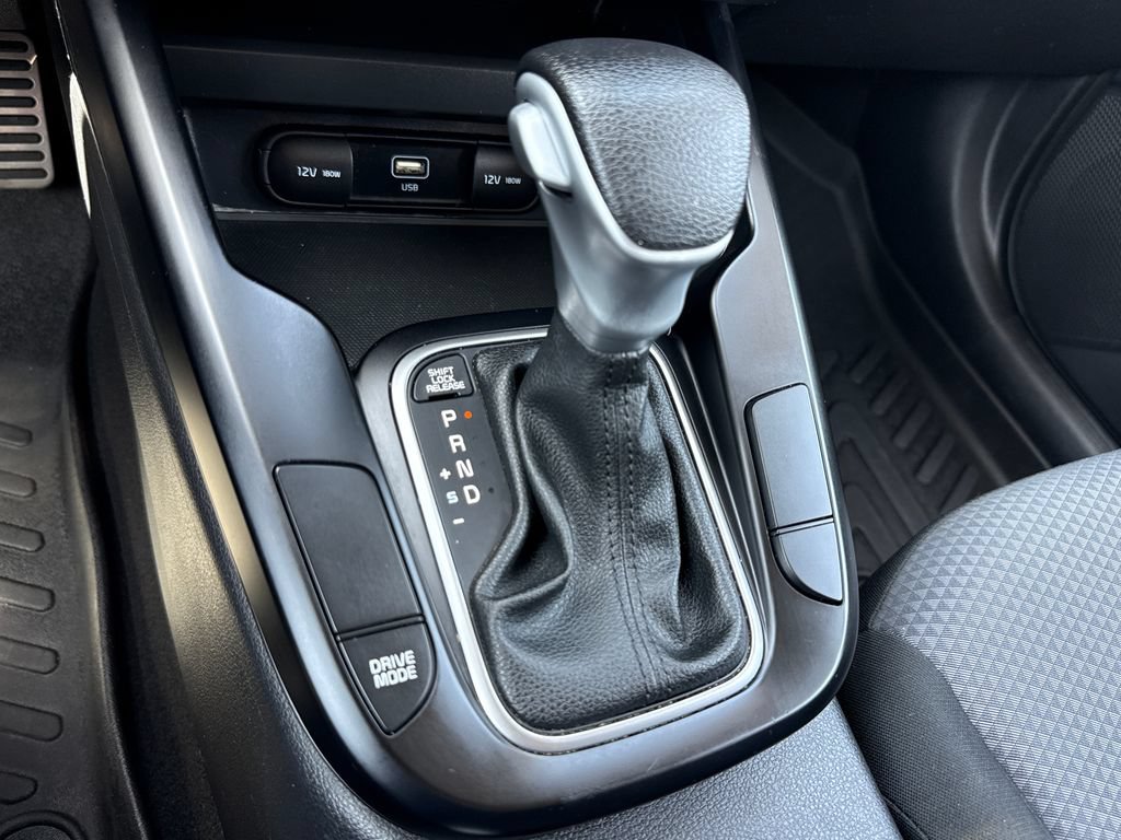 Used 2023 Kia Soul LX FWD image 24