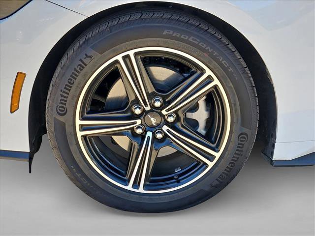 Certified 2025 Ford Mustang Coupe image 23