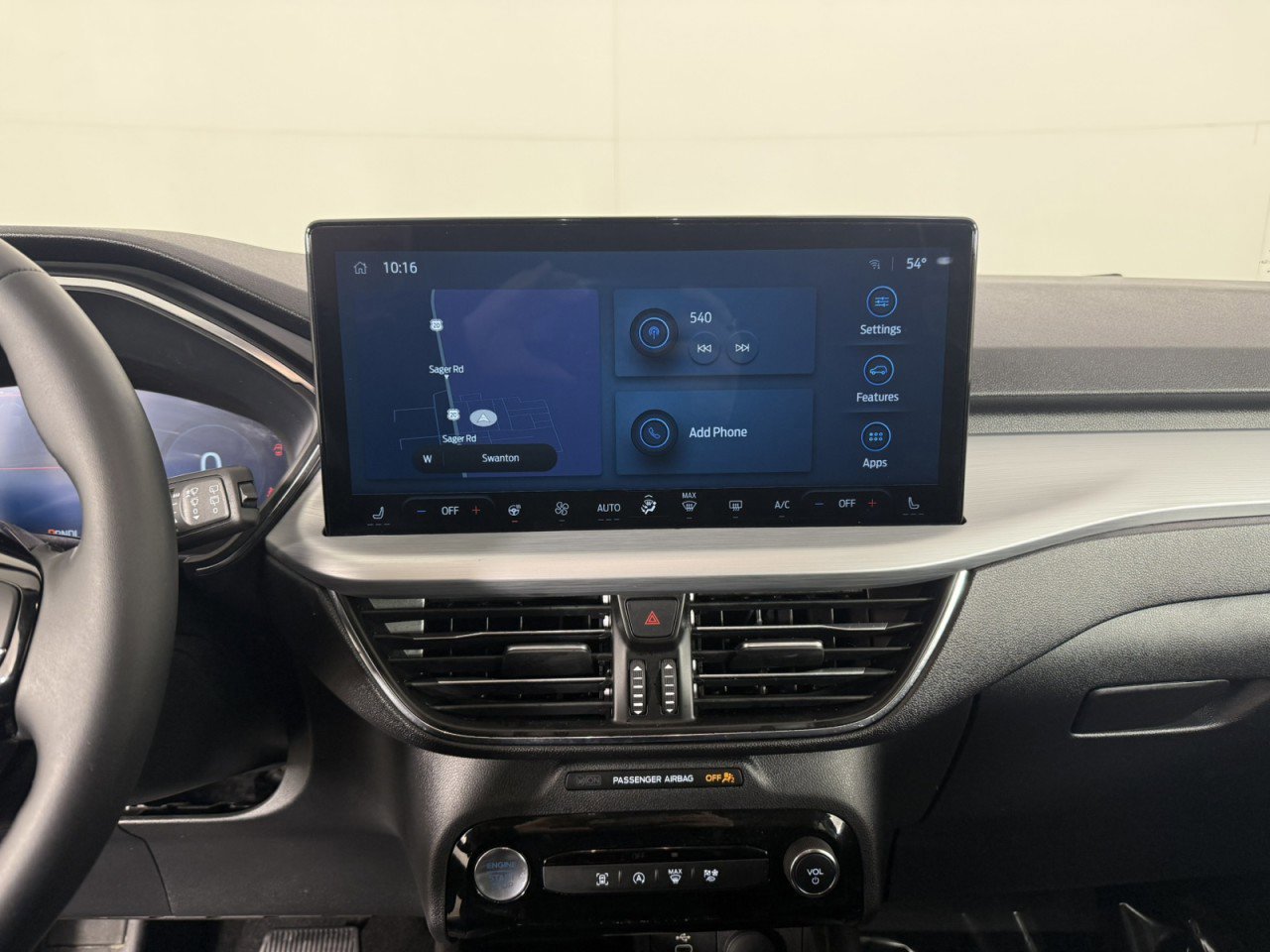 Certified 2025 Ford Escape Platinum image 18