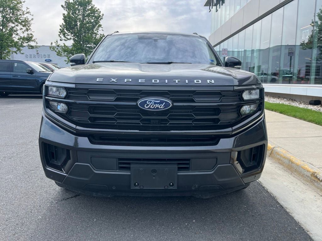 Certified 2025 Ford Expedition Max Active AWD/4WD image 2