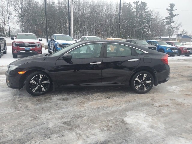 Used 2017 Honda Civic Touring image 2