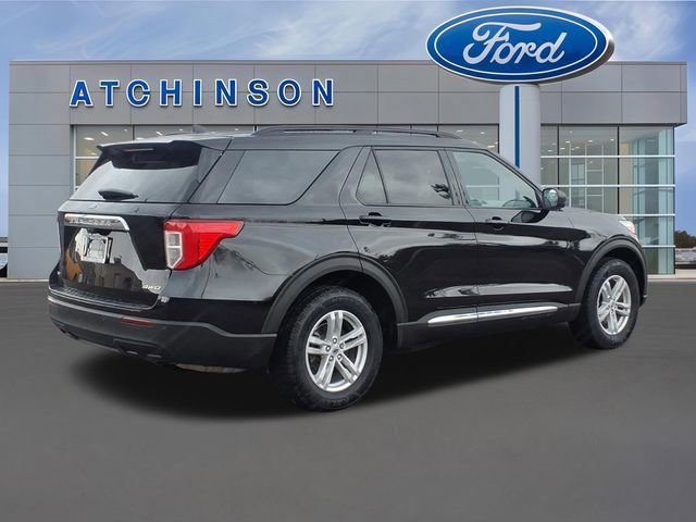 Certified 2024 Ford Explorer XLT image 4