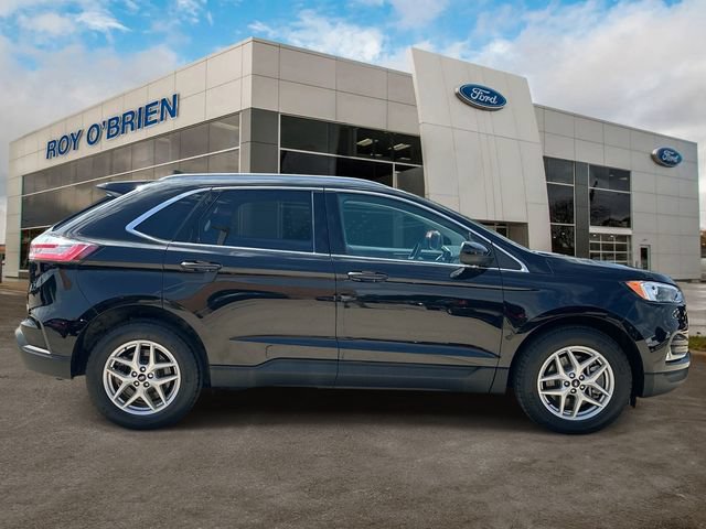 Certified 2024 Ford Edge SEL w/ Convenience Package AWD/4WD image 6