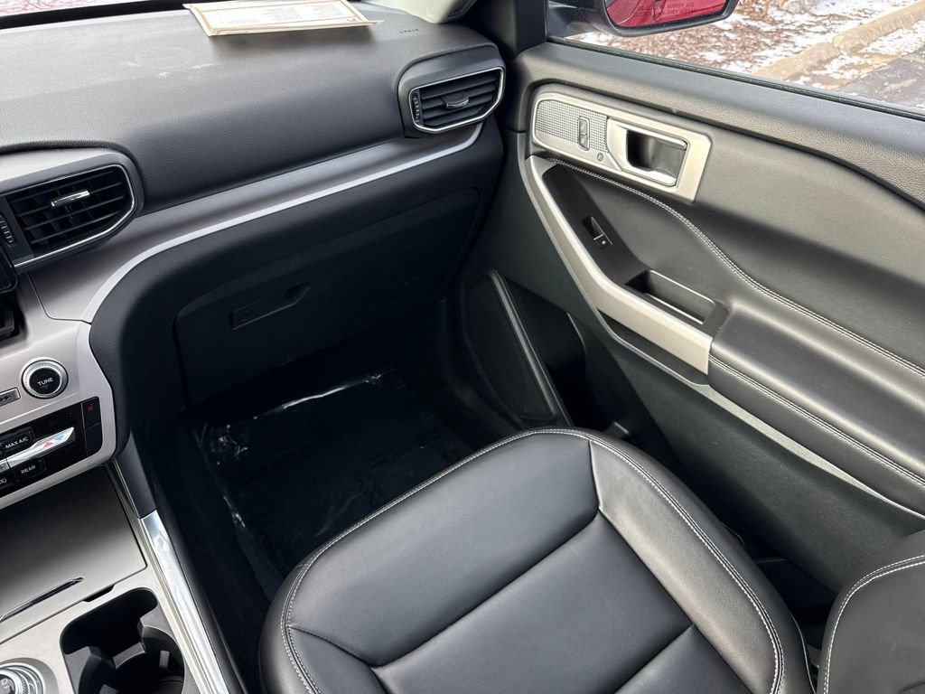 Certified 2024 Ford Explorer XLT w/ Equipment Group 202A image 14