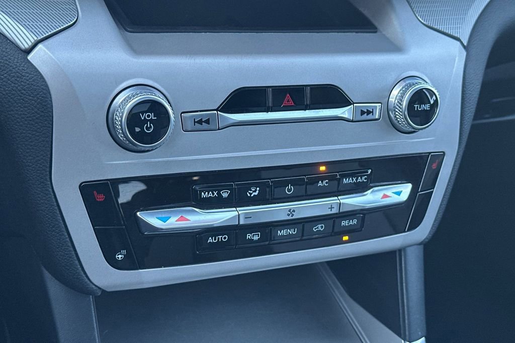 Certified 2023 Ford Explorer XLT w/ Equipment Group 202A image 25