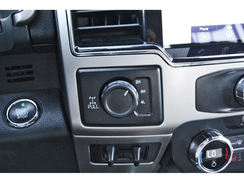 Certified 2022 Ford F350 Lariat w/ Black Appearance Package AWD/4WD image 26