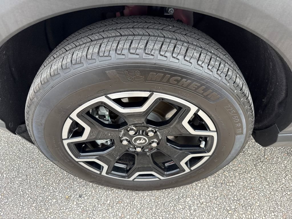 Certified 2025 Ford Bronco Sport Outer Banks w/ Outer Banks Tech Package+ AWD/4WD image 12