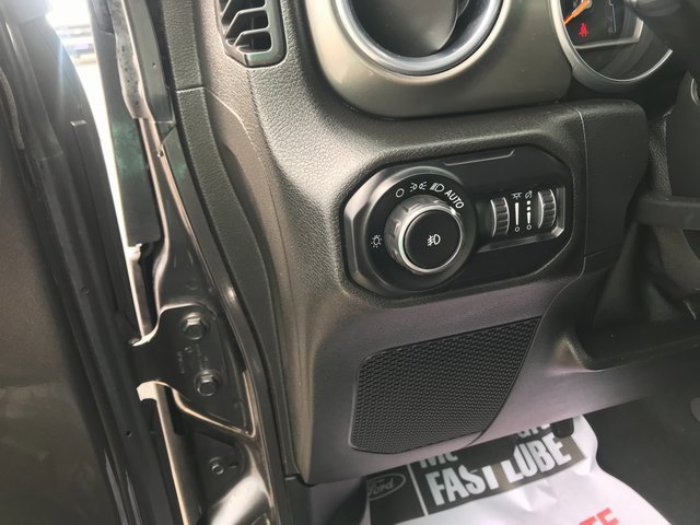 Used 2018 Jeep Wrangler Unlimited Sahara w/ Cold Weather Group image 9