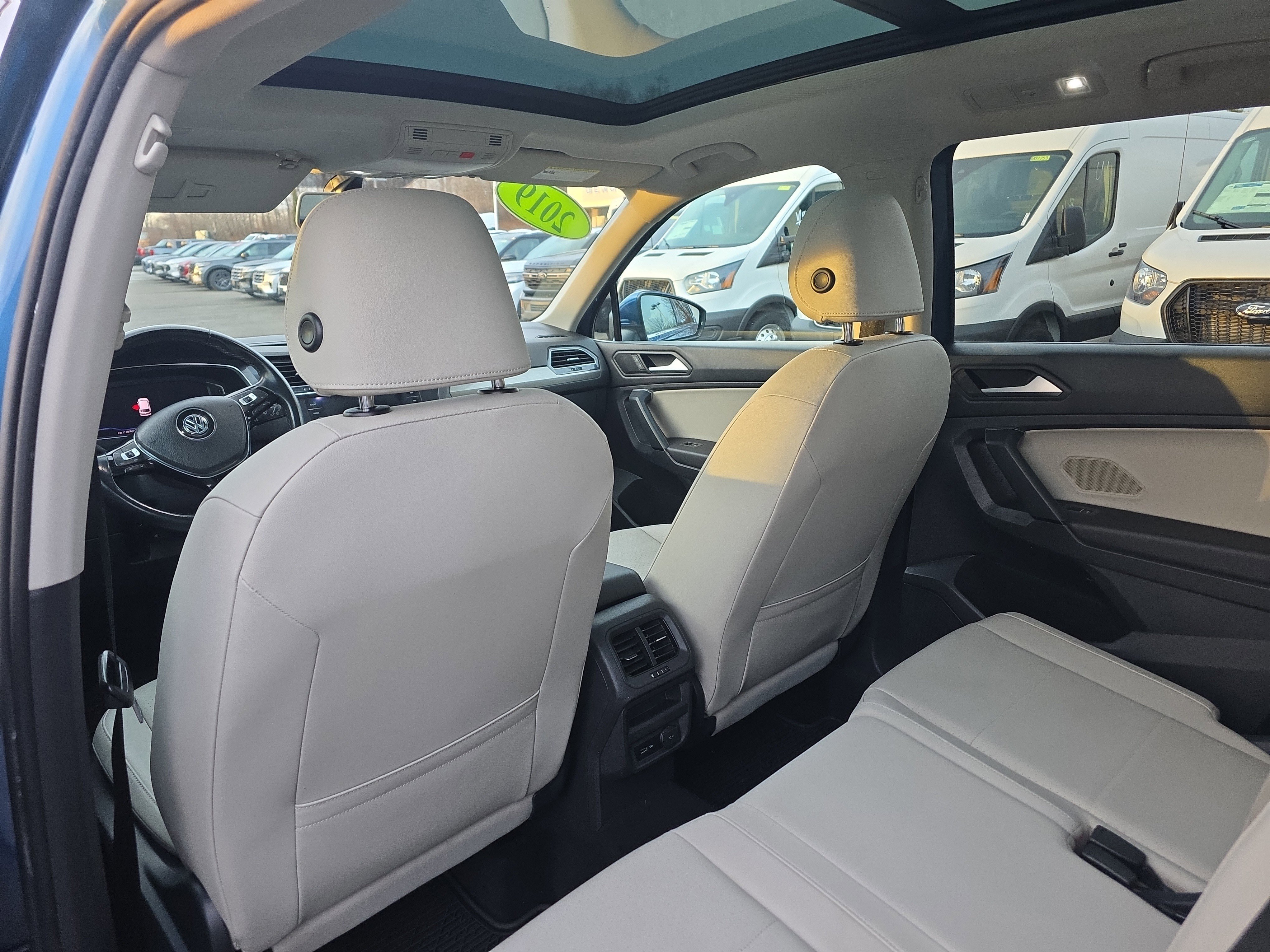 Used 2019 Volkswagen Tiguan SEL w/ 3rd Row Seat Package image 25