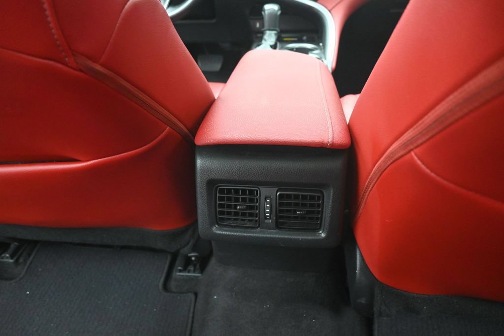 Used 2022 Toyota Camry XSE FWD image 10