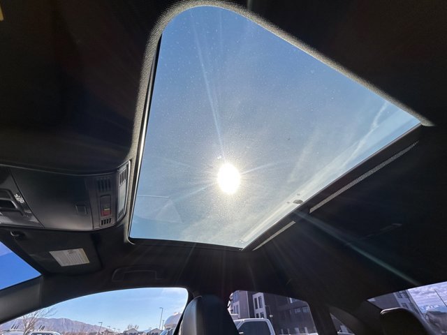 Used 2022 Volkswagen Jetta GLI Autobahn image 34