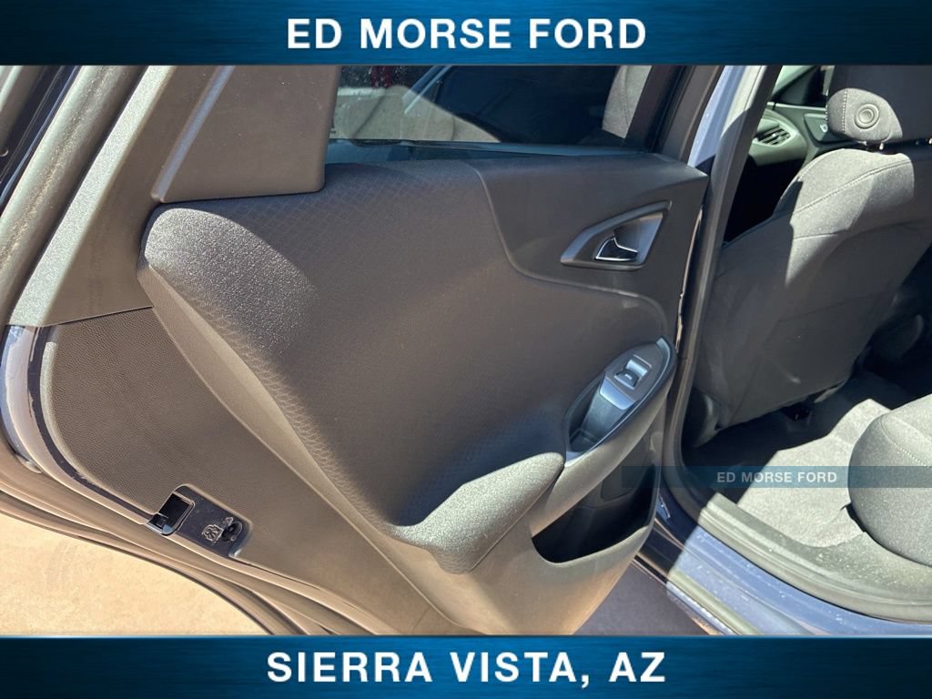 Used 2025 Chevrolet Malibu RS FWD image 17