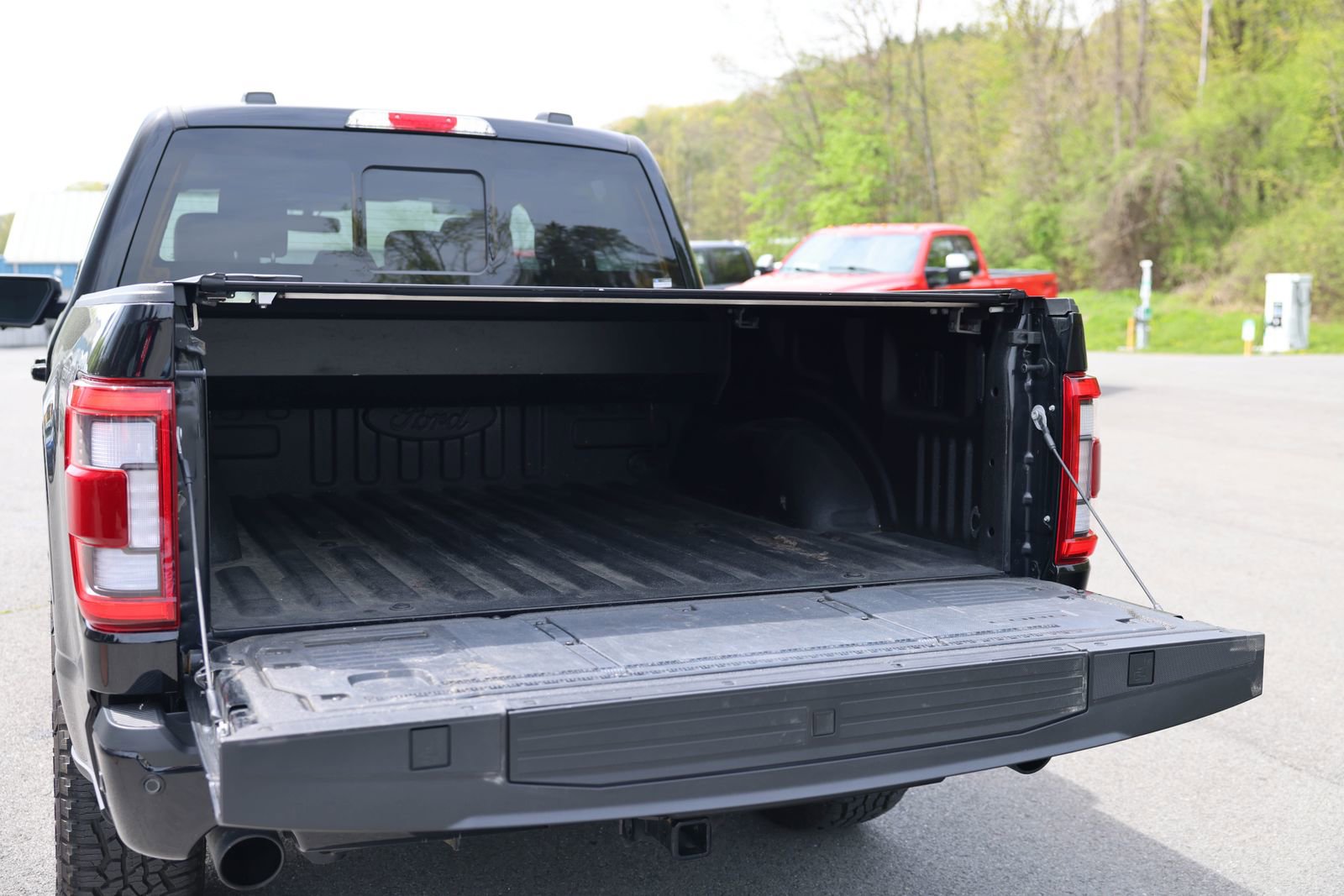 Certified 2023 Ford F150 Platinum w/ Equipment Group 701A High AWD/4WD image 16